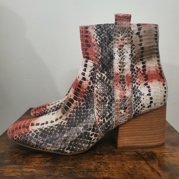 Anthropologie Kork-Ease Korks Leyland Leather Snake Skin Booties Size 10 - Picture 5 of 11